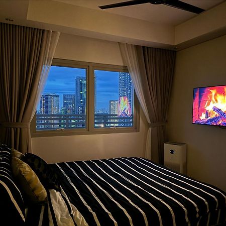 Manila Bgc Best City View Executive Suites At The Residences Exterior photo