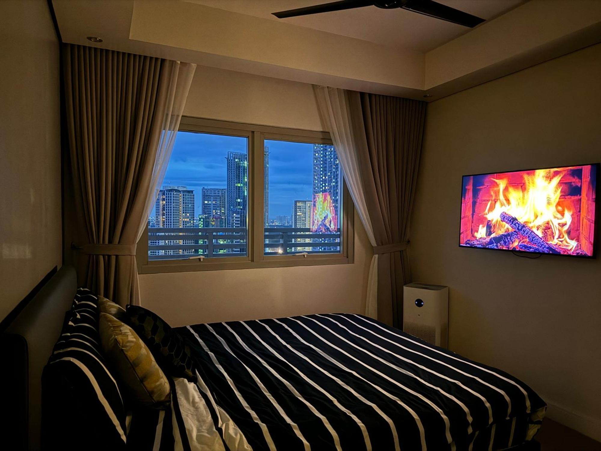 Manila Bgc Best City View Executive Suites At The Residences Exterior photo